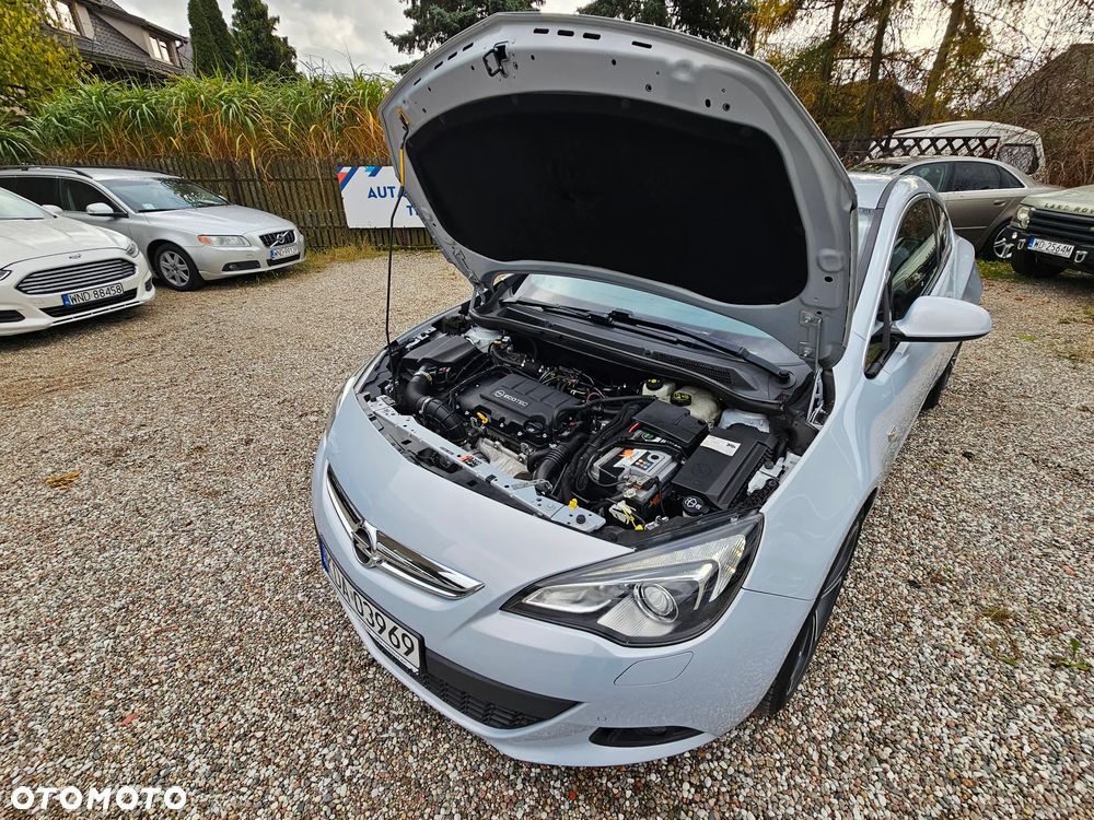 Opel Astra 1.4 Turbo - 11