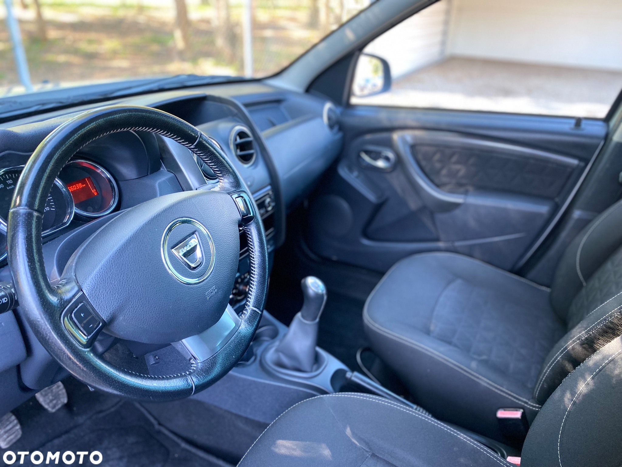Dacia Duster 1.6 Laureate - 7