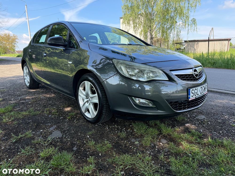 Opel Astra 1.6 Cosmo - 9