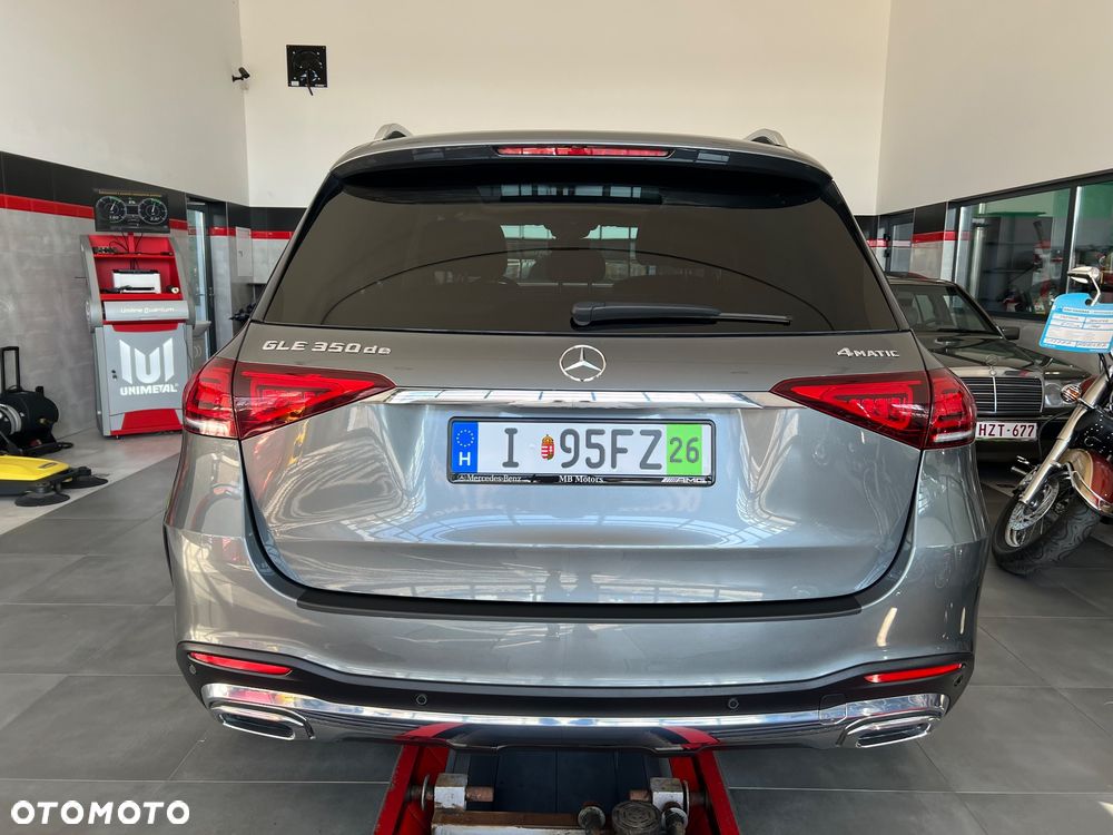 Mercedes-Benz GLE 300 d 4Matic 9G-TRONIC AMG Line - 6