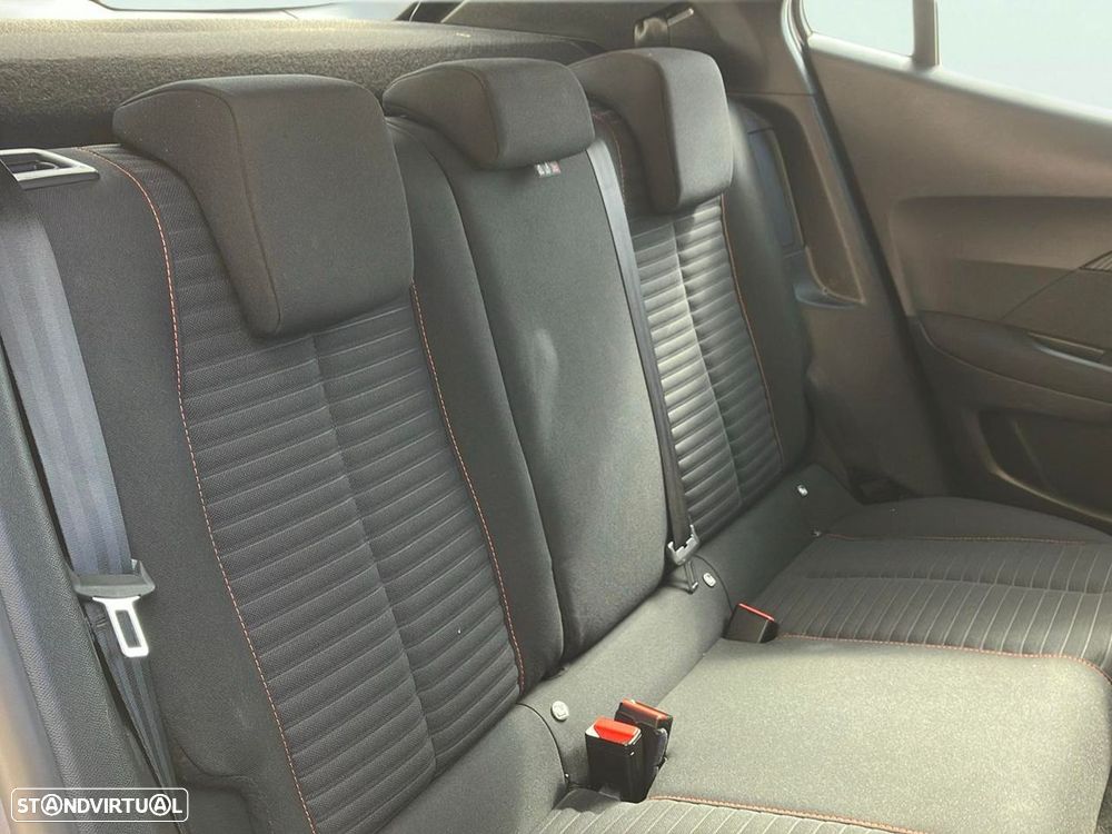 Peugeot e-2008 50 kWh Active Pack - 16