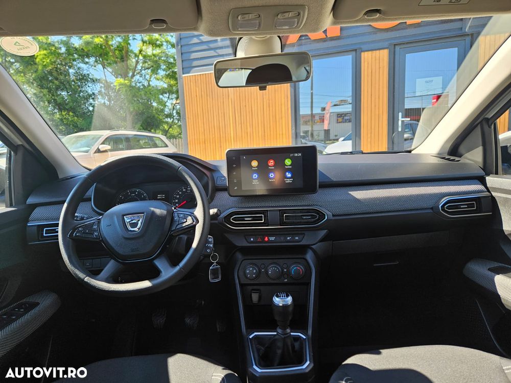 Dacia Sandero - 8