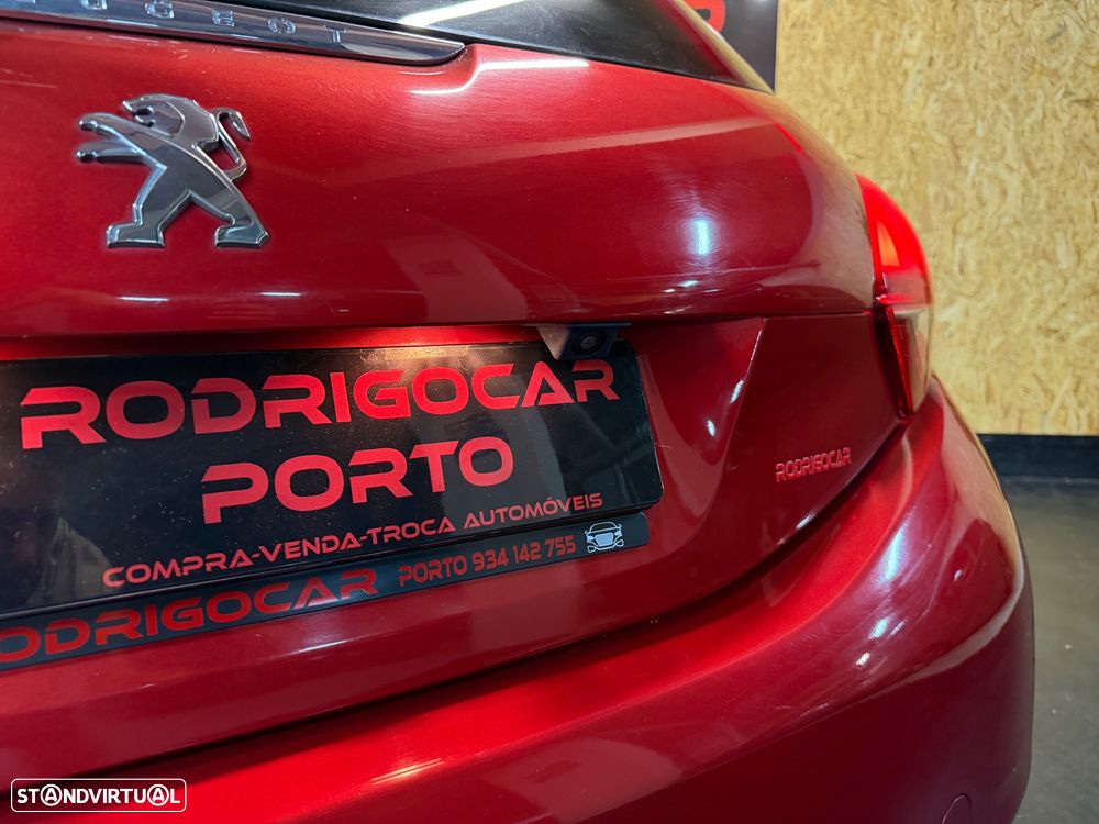 Peugeot 208 82 PureTech Style - 19
