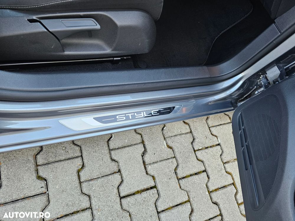 Volkswagen Golf 1.2 TSI DSG Style - 21