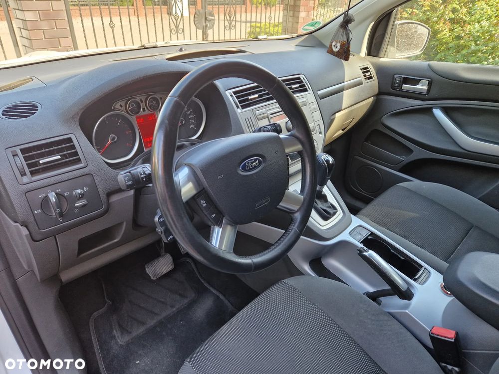 Ford Kuga 2.0 TDCi 4WD Trend - 13
