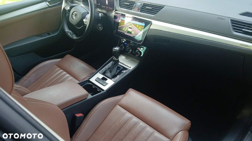 Skoda Superb 2.0 TSI 4x4 L&K DSG - 36