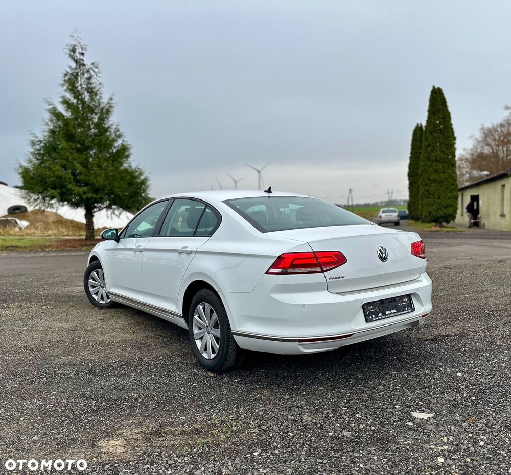 Volkswagen Passat 1.6 TDI (BlueMotion Technology) Trendline - 4