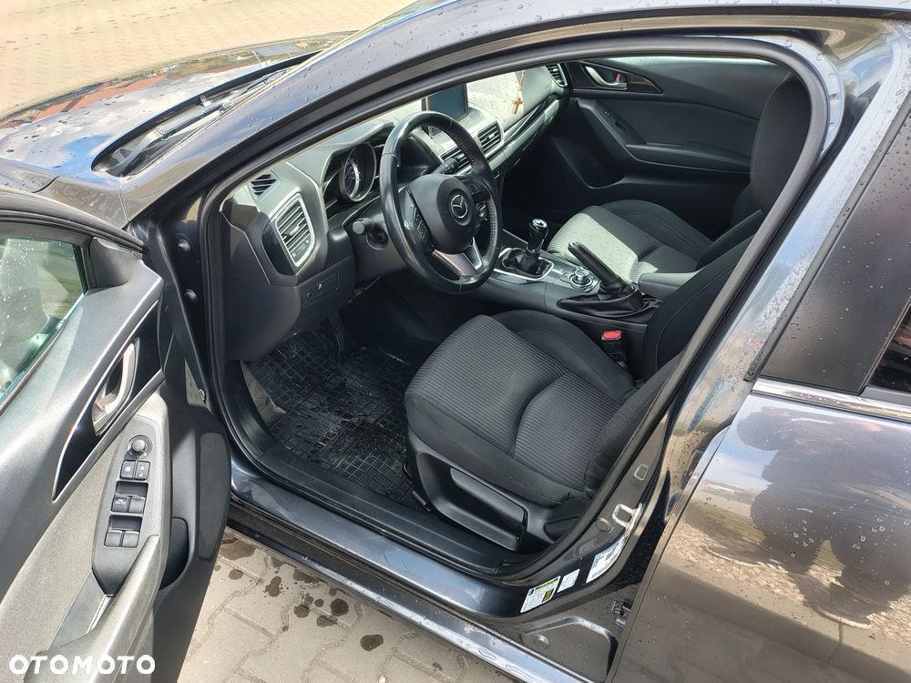 Mazda 3 - 4