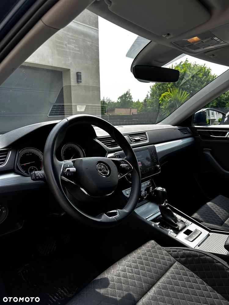 Skoda Superb 2.0 TDI Ambition DSG7 - 15
