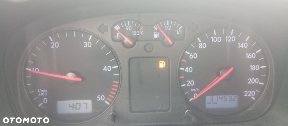 Volkswagen Transporter - 4