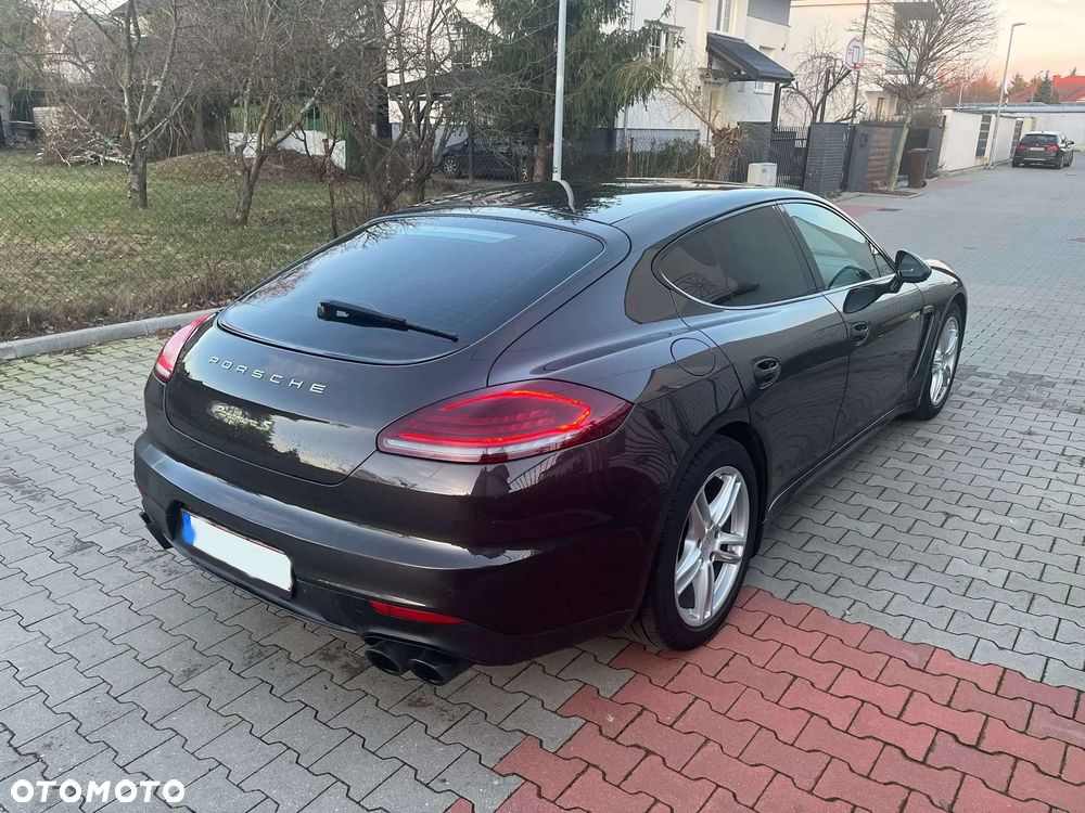 Porsche Panamera - 18