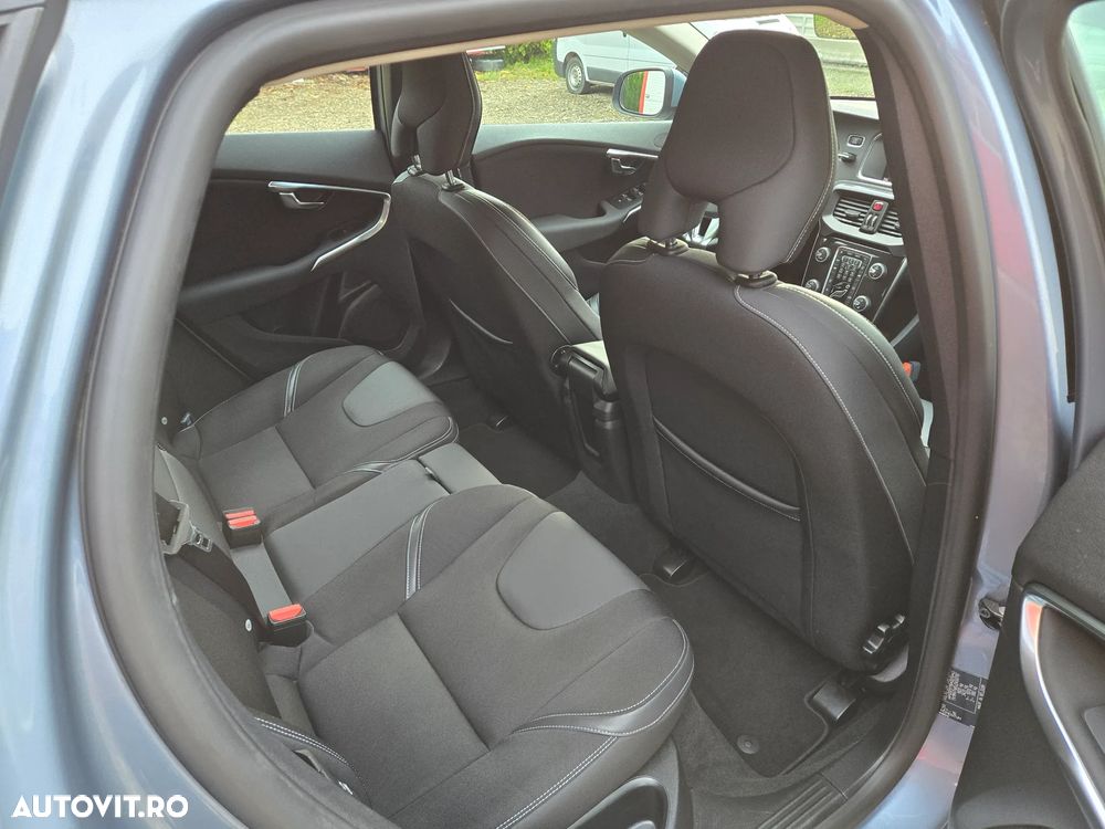 Volvo V40 D2 - 6