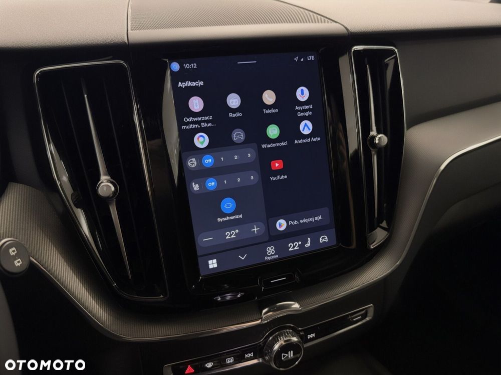 Volvo XC 60 B4 D AWD Plus Dark - 21