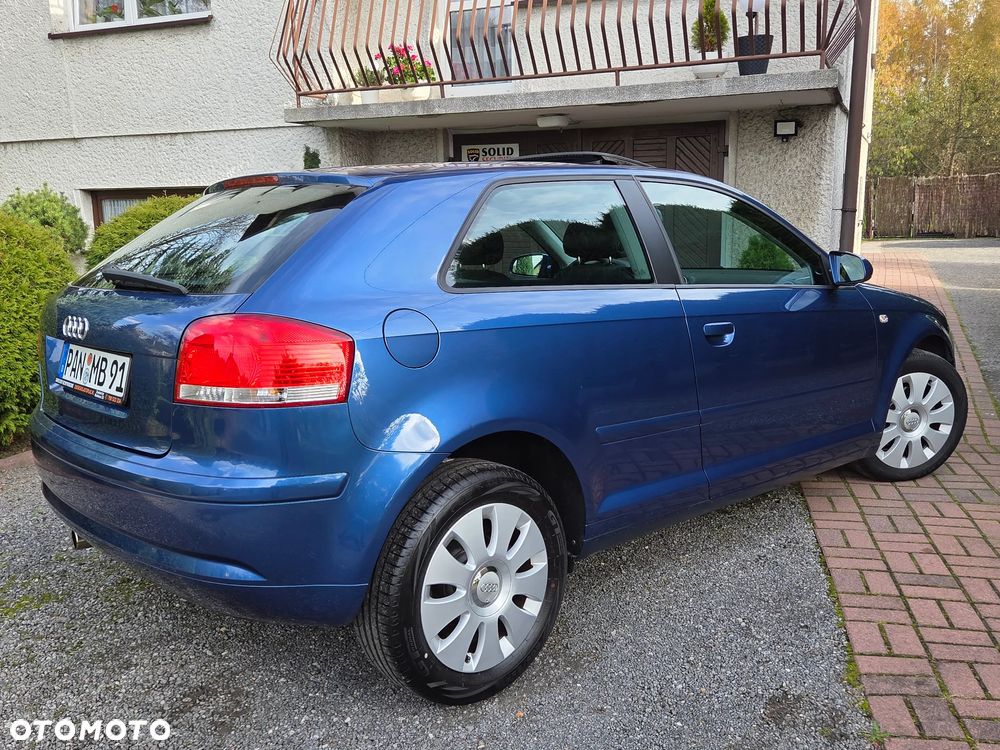 Audi A3 3-drzwiowe 1.6 Attraction - 5