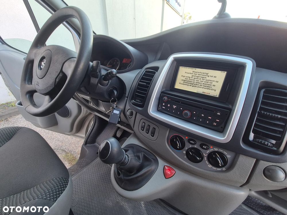 Opel Vivaro - 23