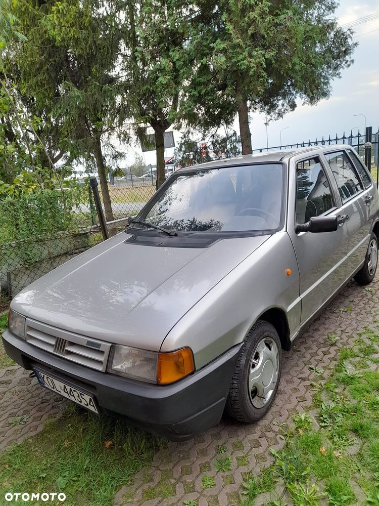 Fiat Uno 899 - 1