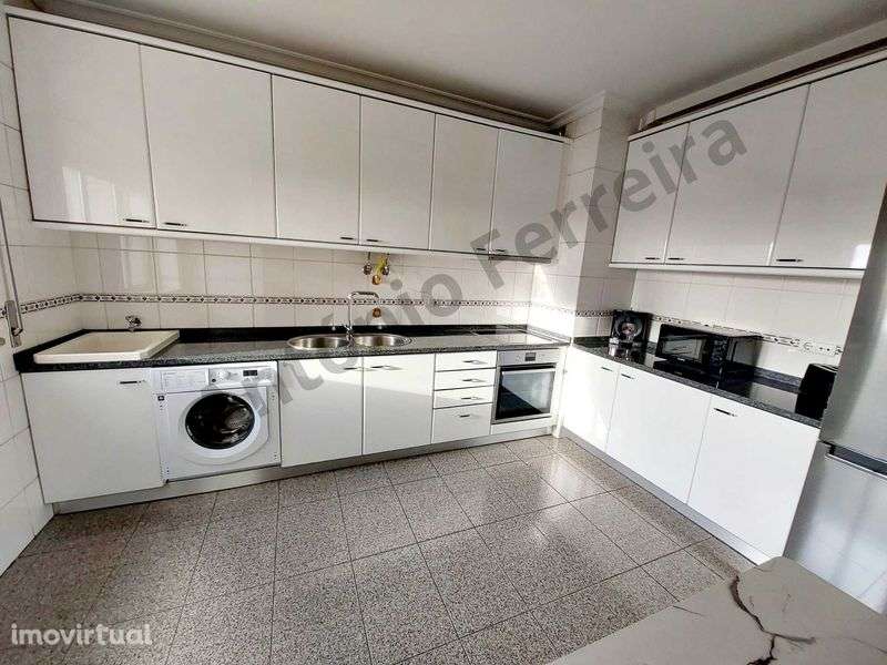 Apartamento T2  - Centro de Braga - Grande imagem: 2/7