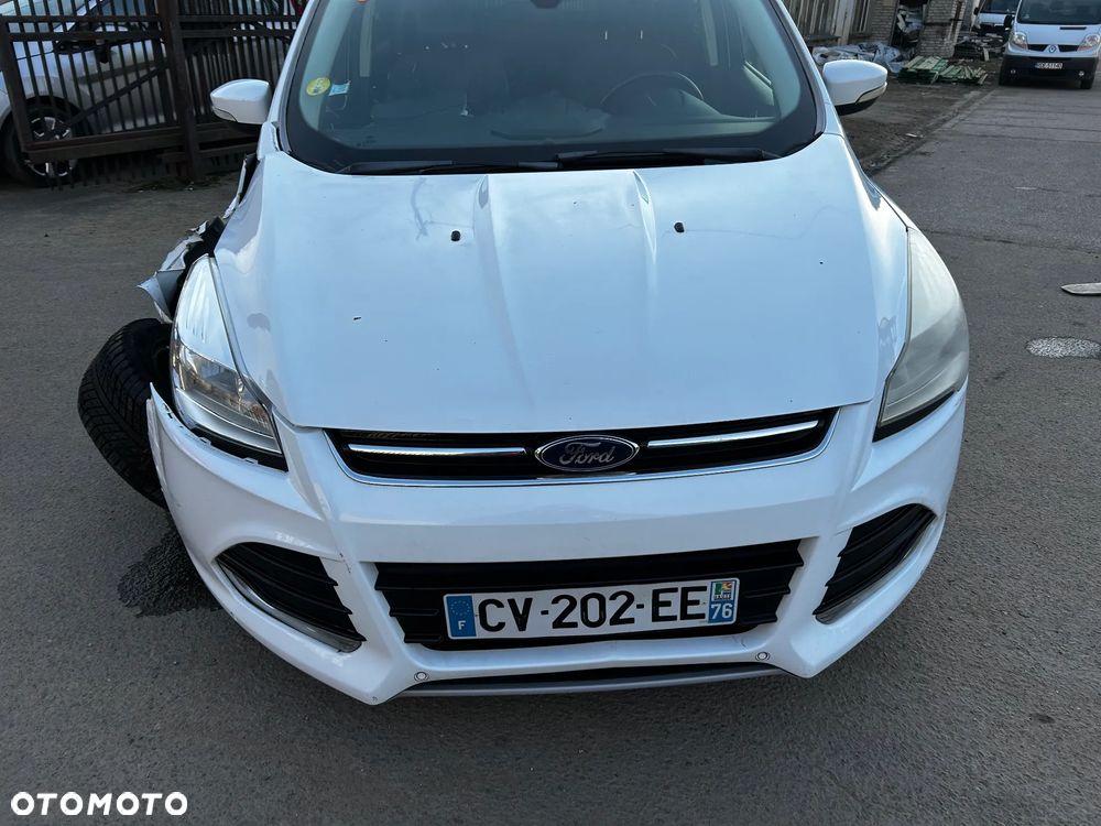 Ford Kuga - 8