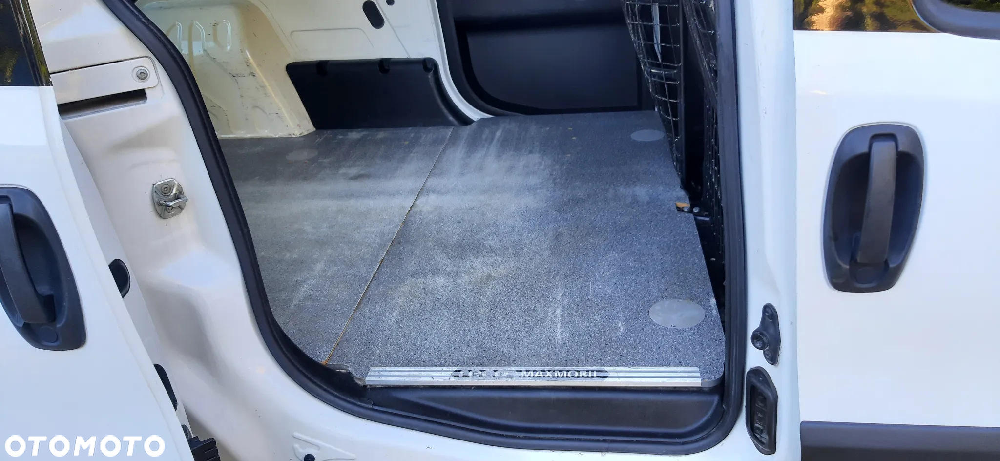 Opel COMBO - 16