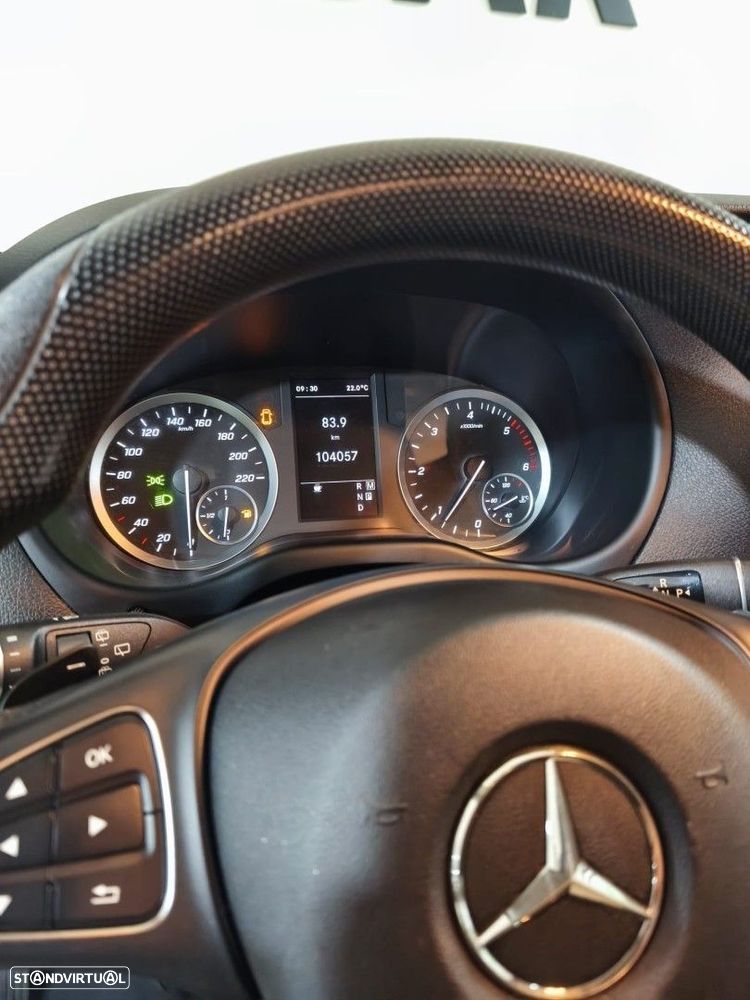 Mercedes-Benz Vito 114CDI AUTO 6LUGARES - 19