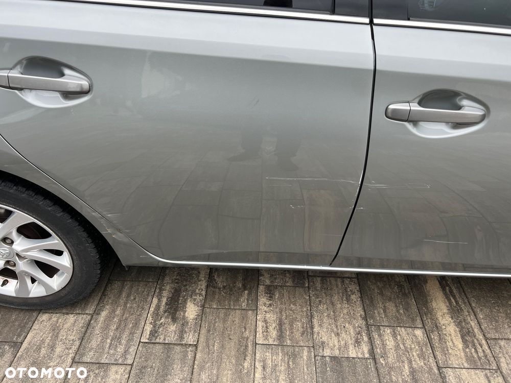 Toyota Auris 1.33 VVT-i Premium - 16