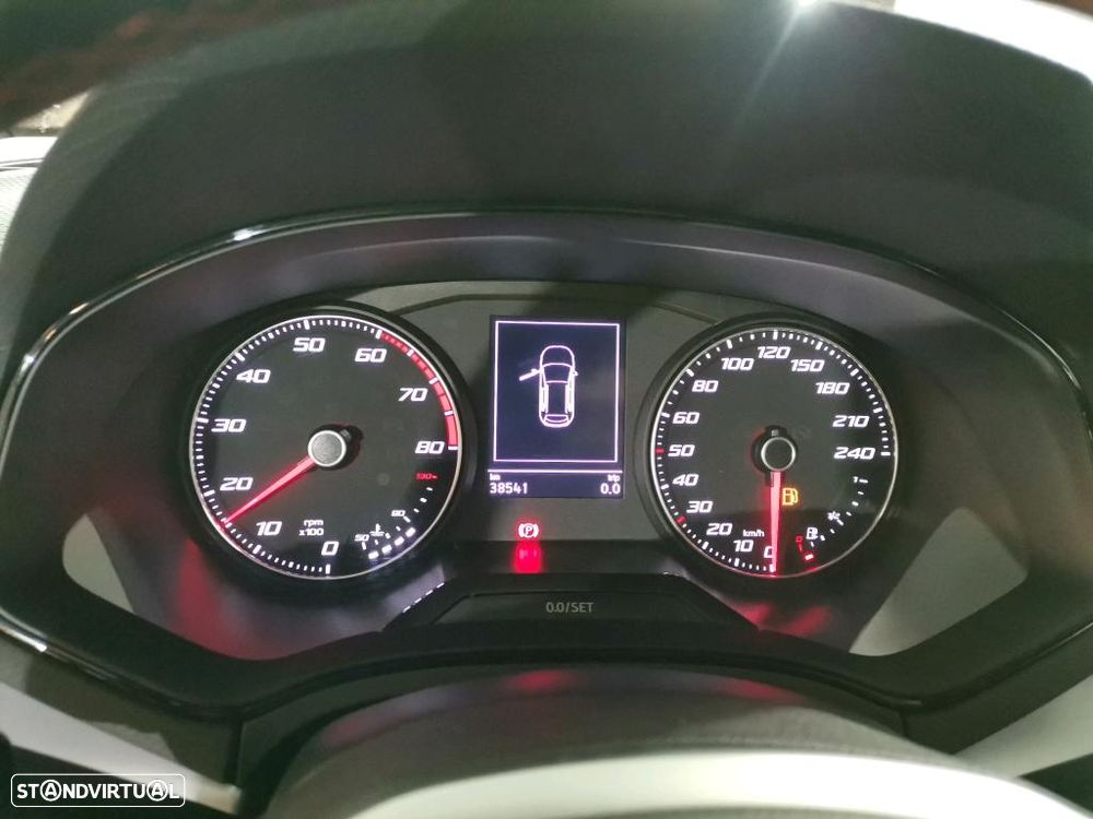 SEAT Arona 1.0 TSI FR - 6