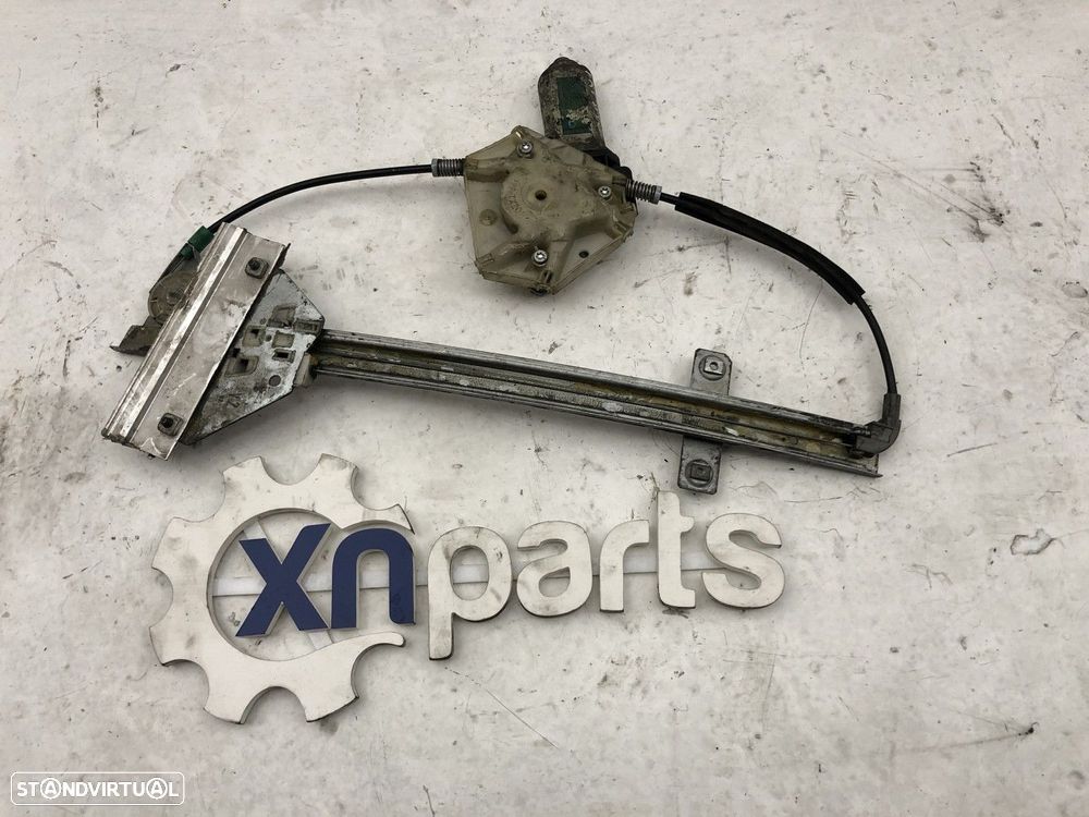 Motor elevador Frente Dto VOLVO V40 (645) 1.9 DI | 07.00 - 06.04 Usado - 1