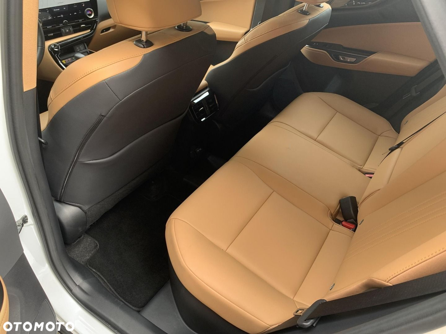 Lexus NX - 12