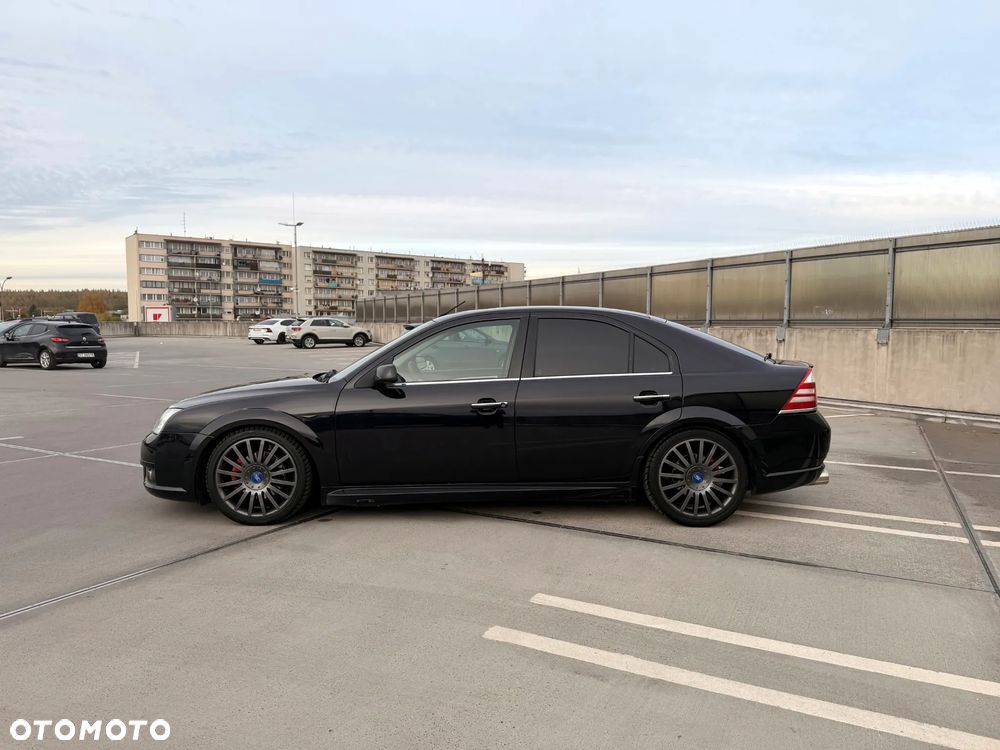 Ford Mondeo 3.0 V6 ST 220 - 5
