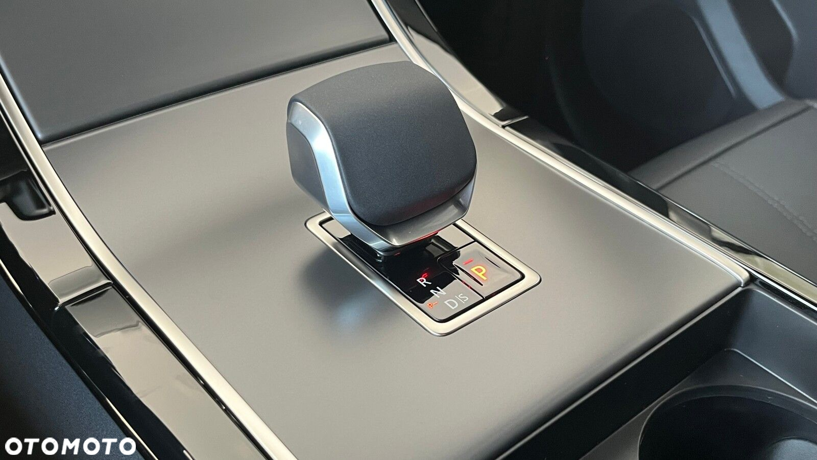 Land Rover Range Rover Velar - 12