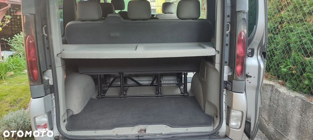Renault Trafic dCi Passenger - 5