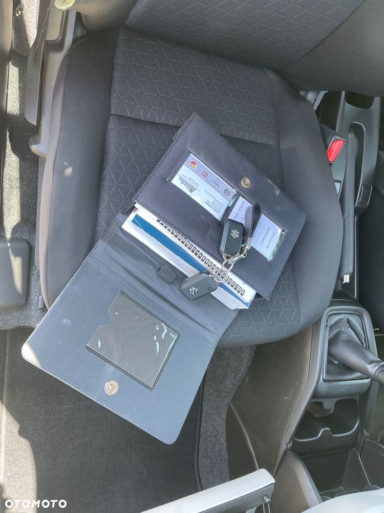 Suzuki Swift 1.2 Dualjet Hybrid Allgrip Comfort - 33
