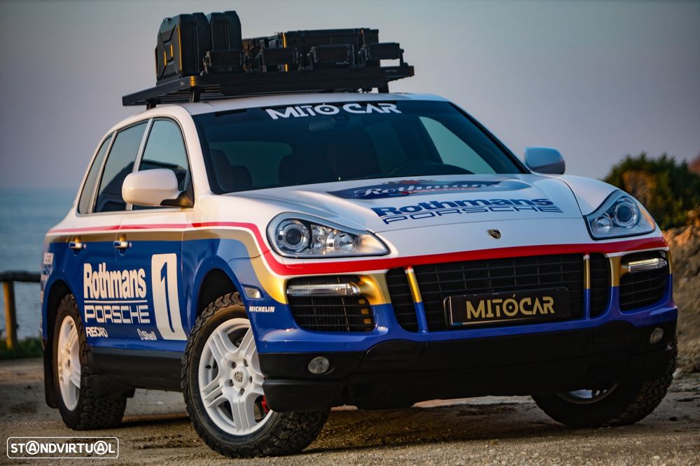 Porsche Cayenne Turbo - 16