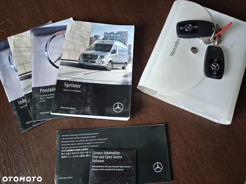 Mercedes-Benz Sprinter - 38