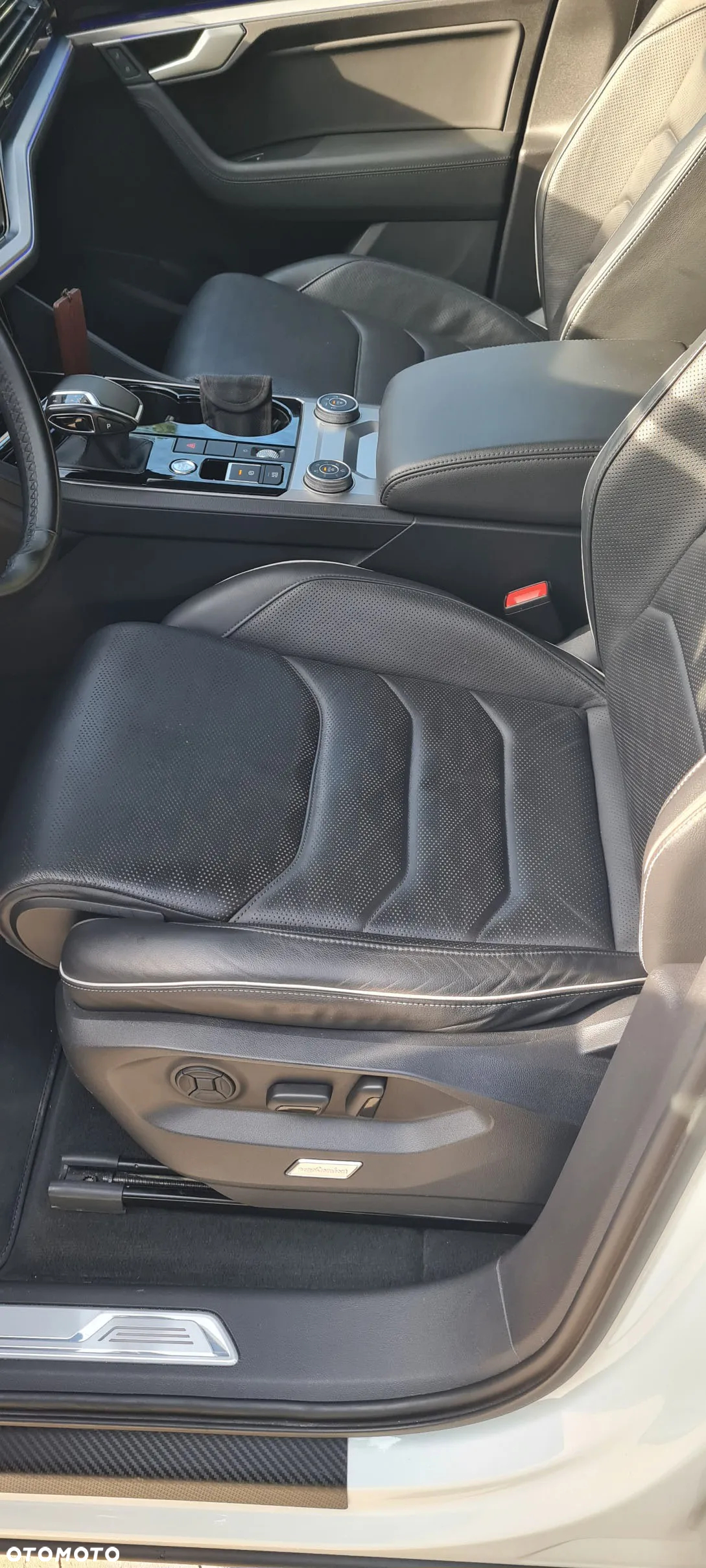 Volkswagen Touareg - 9