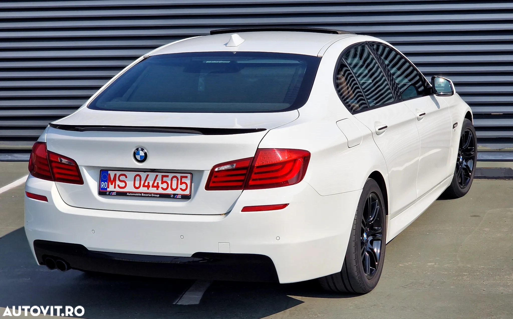 BMW Seria 5 525d Sport-Aut. - 6