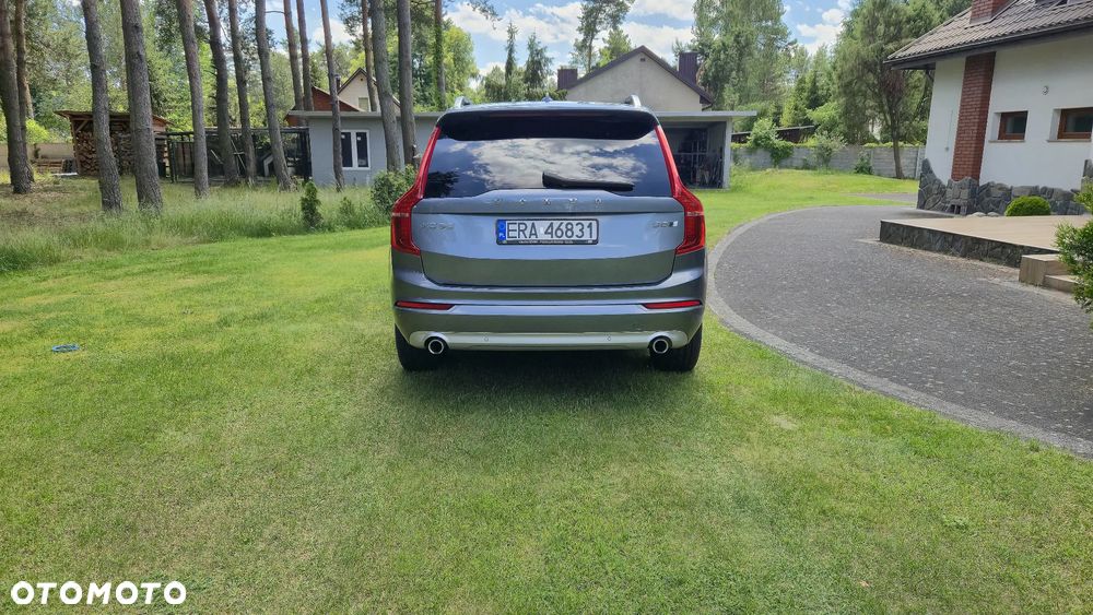 Volvo XC 90 B5 D AWD Momentum - 3