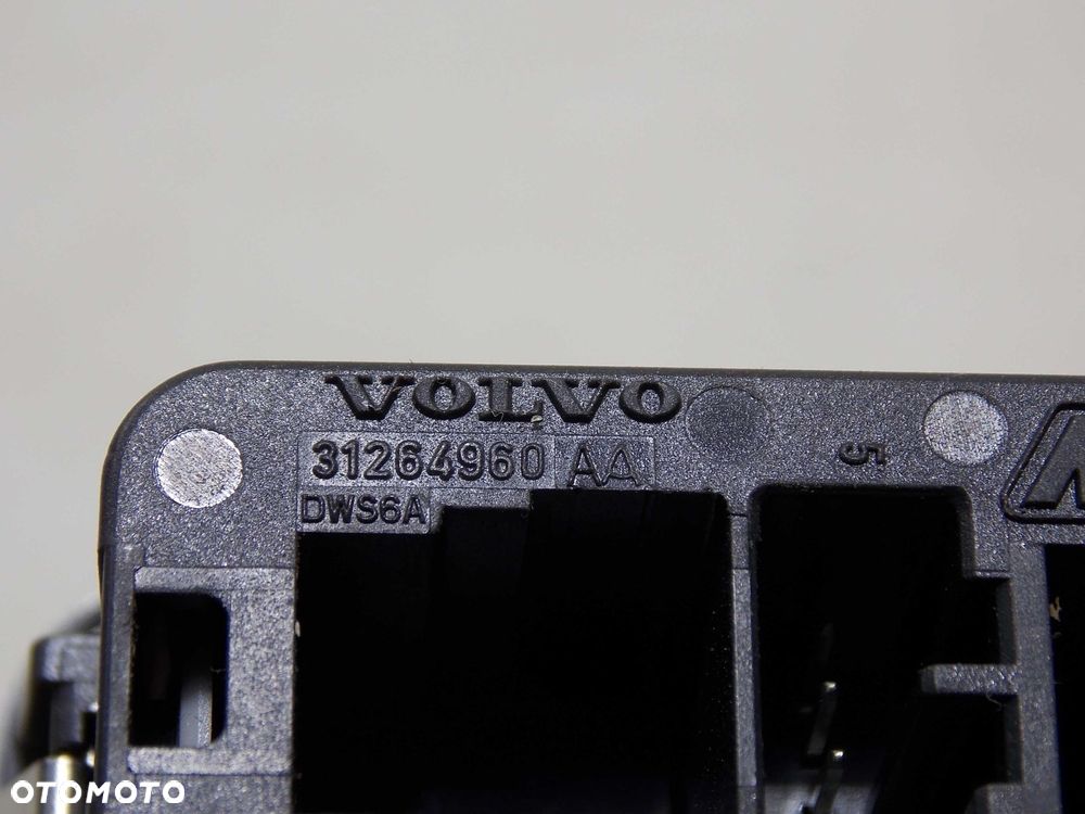 VOLVO XC60 08-17 PRZELACZNIK PRZYCISK ZAMYKANIA KLAPY BAGAZNIKA 31264960 - 4