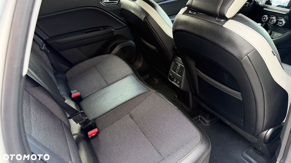 Renault Captur - 28