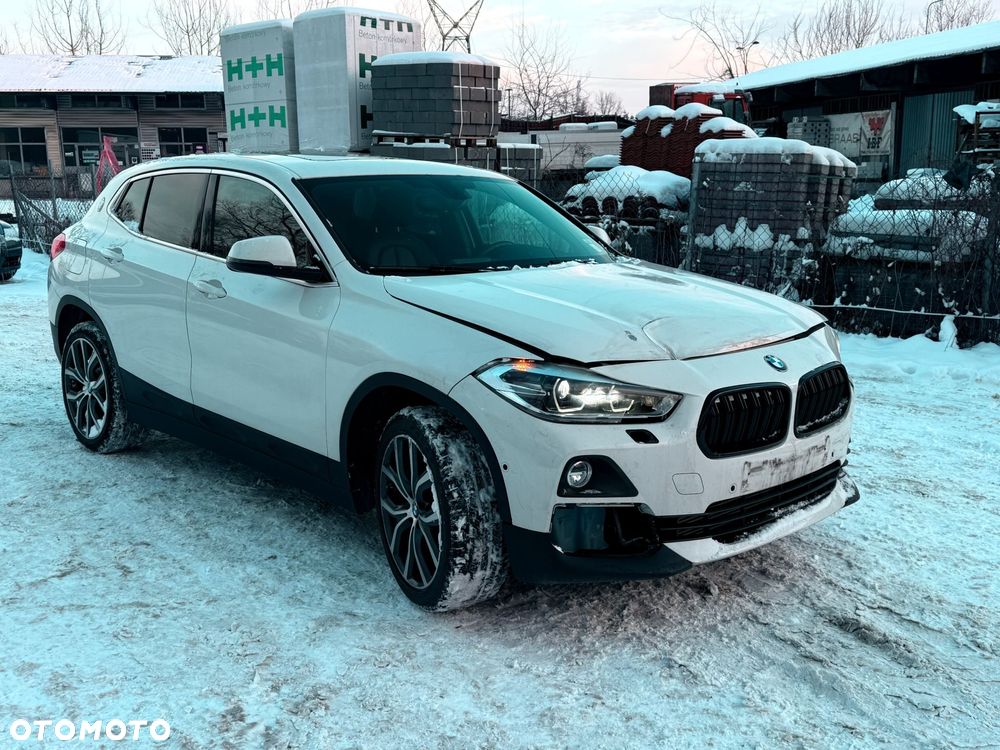 BMW X2 xDrive20i Advantage Plus - 6