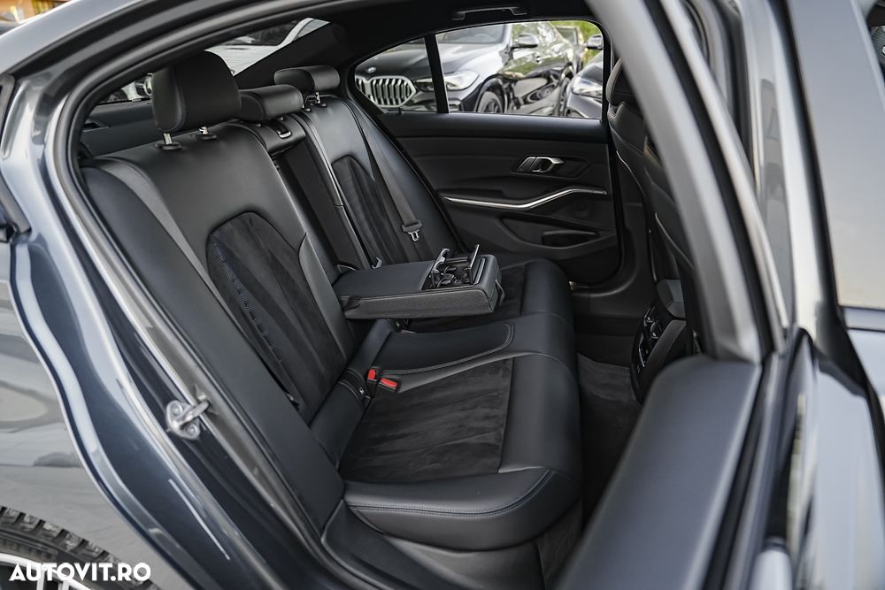 BMW Seria 3 330i Aut. M Sport - 20