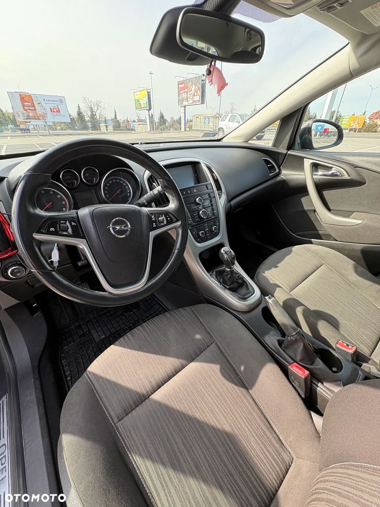 Opel Astra 1.6 Active - 11