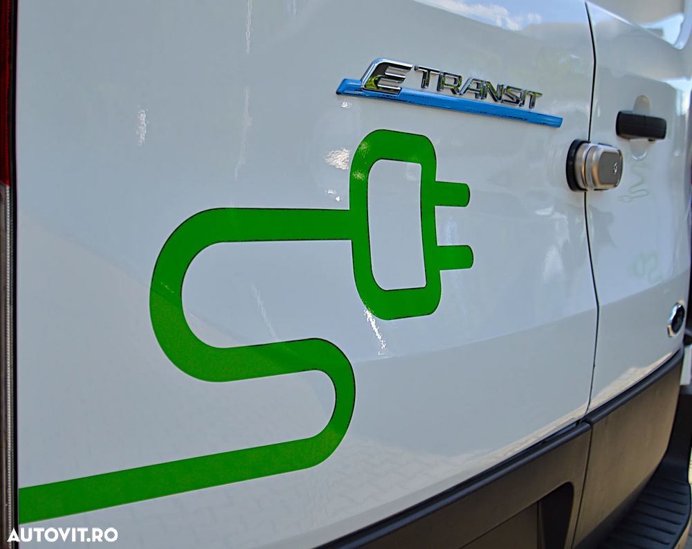 Ford E-TRANSIT L3H2 3500KG - 38