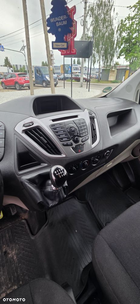 Ford TRANSIT CUSTOM - 29