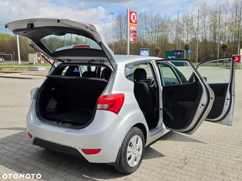 Hyundai ix20 1.4 Classic - 11