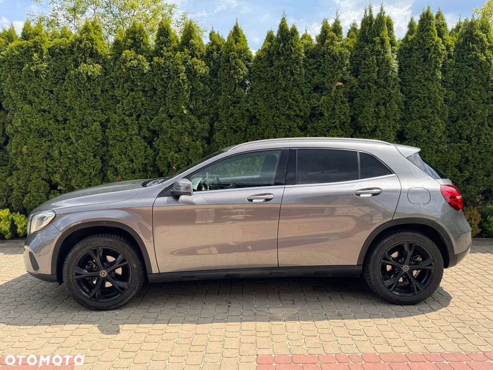 Mercedes-Benz GLA 200 (CDI) d 7G-DCT - 2