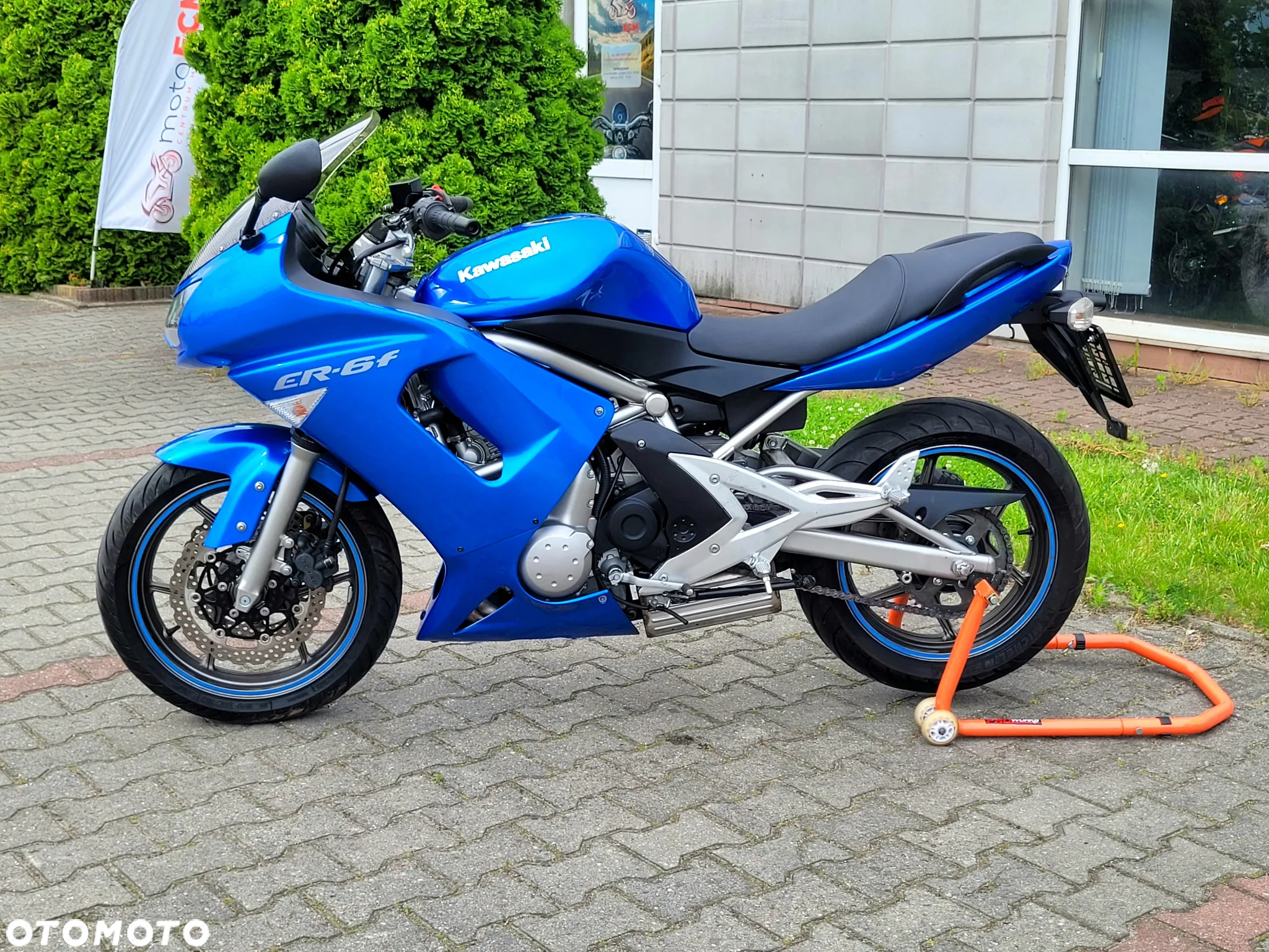 Kawasaki ER - 18