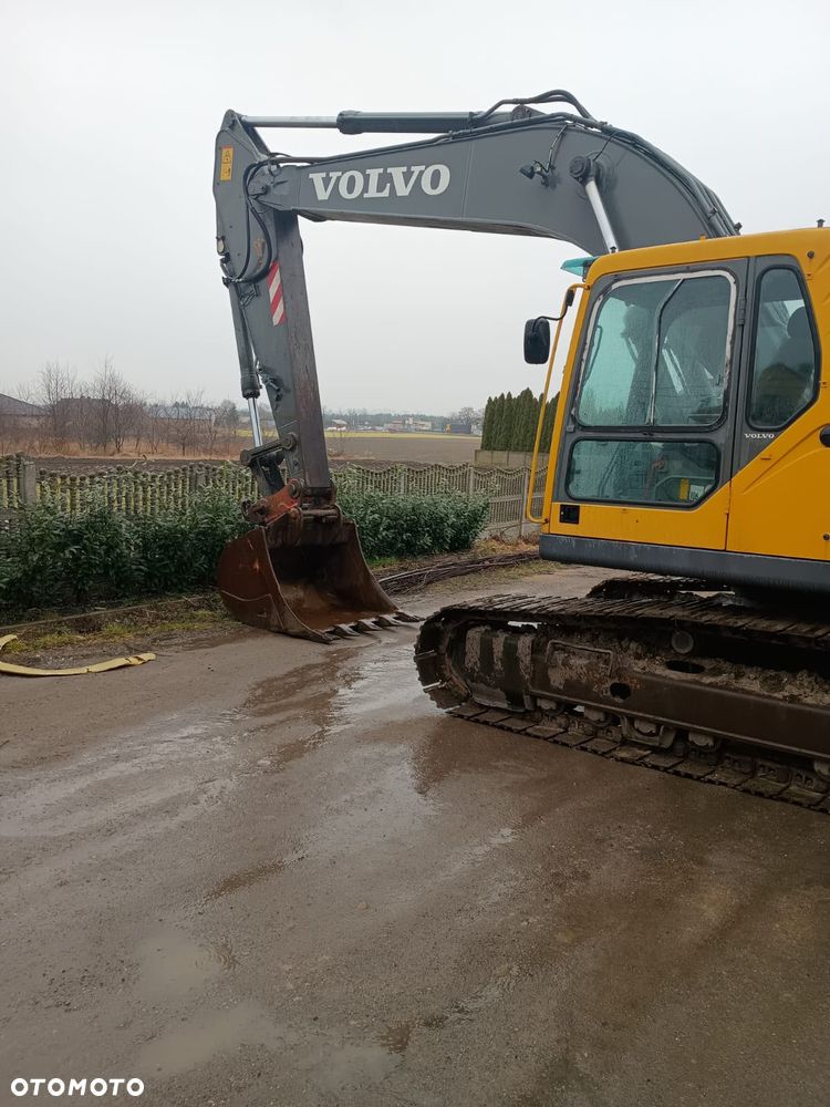 Volvo EC240 BNLC - 10