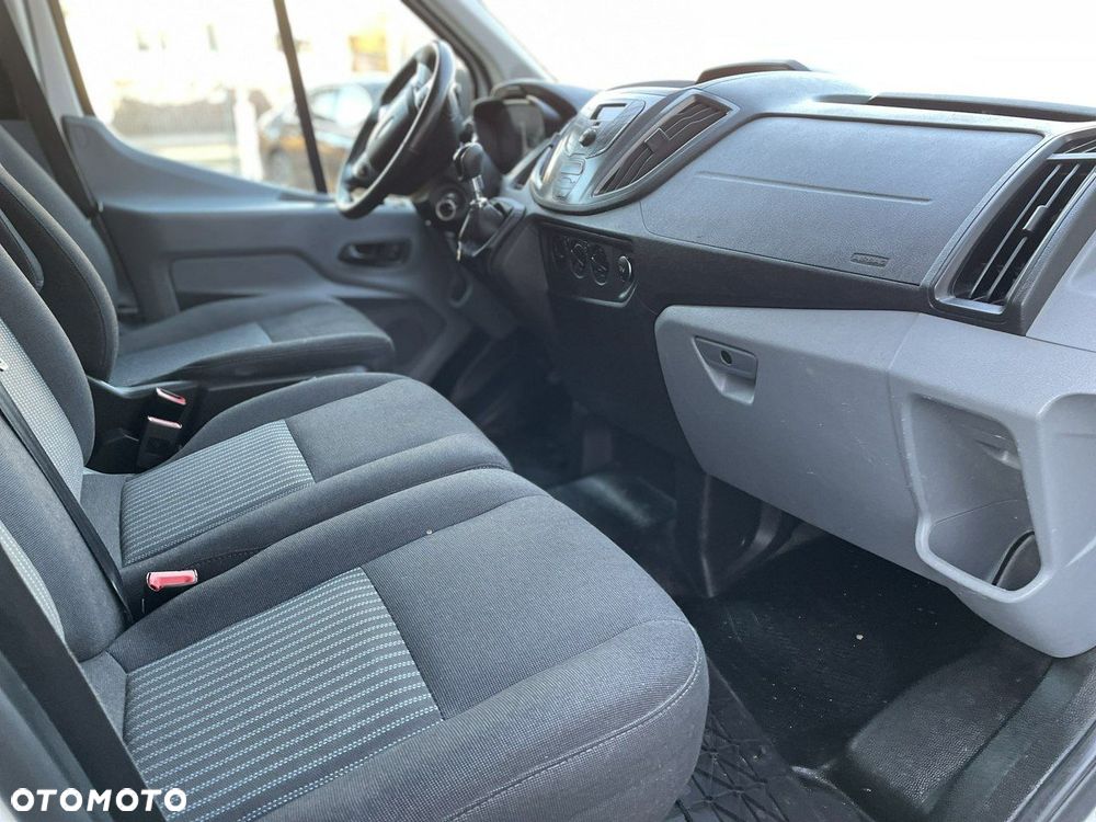 Ford Transit - 10