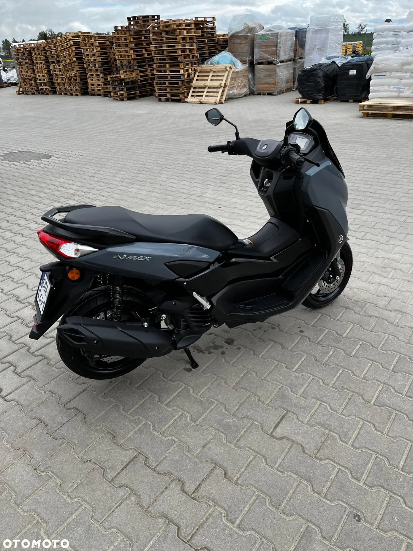 Yamaha NMAX - 9